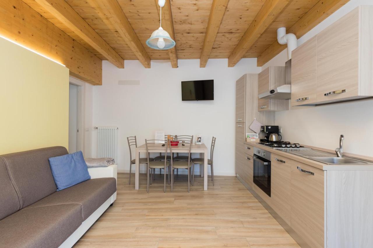 Residenze Lariane Apartment Colico Exterior photo