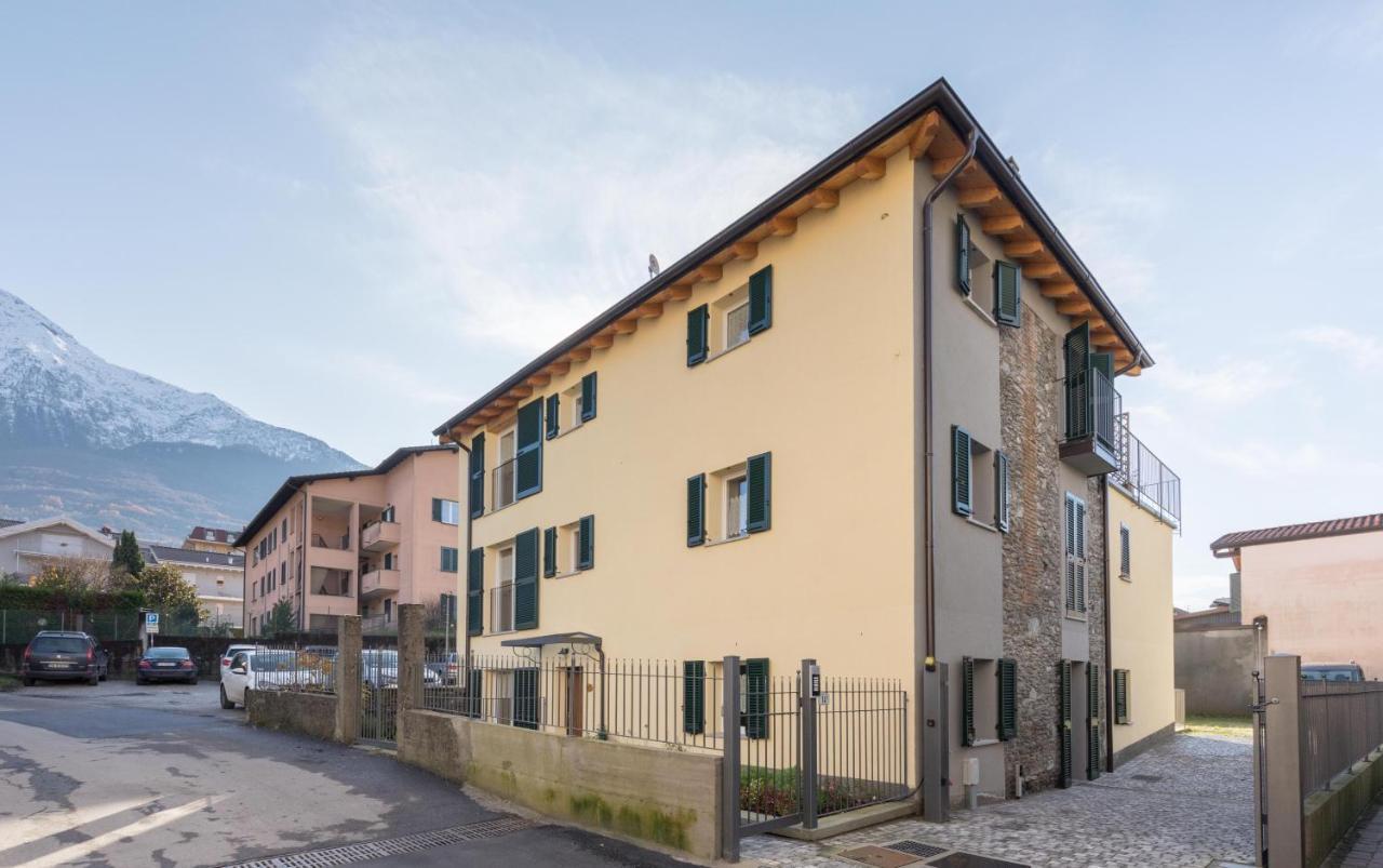 Residenze Lariane Apartment Colico Exterior photo